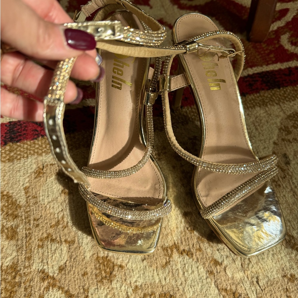 Rhinestones Strap Heels - Picture 4 of 6